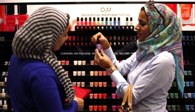 برندهای مطرح جهان بازار مصرف لوازم آرایش حلال را نشان گرفته‎‌‌اند