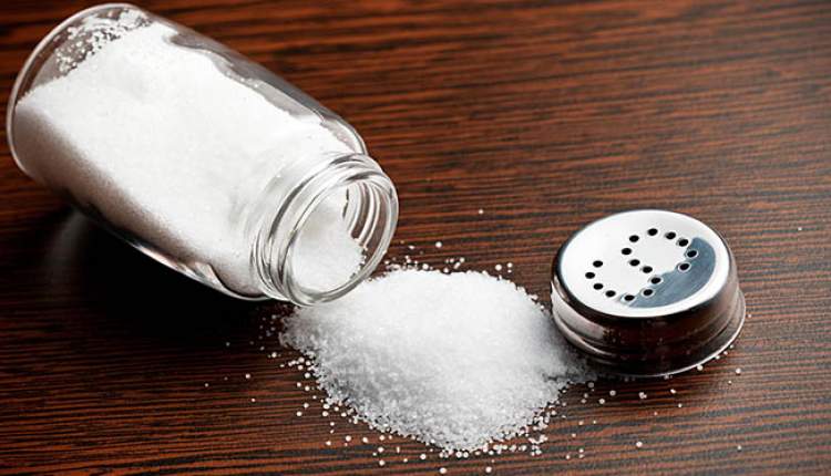 تاثیر مصرف زیاد نمک بر ابتلا به سرطان معده