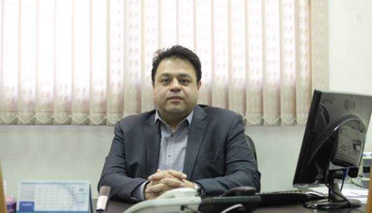 مردم نسبت به روند واکسیناسیون معترضاند مردم نسبت به روند واکسیناسیون معترضاند