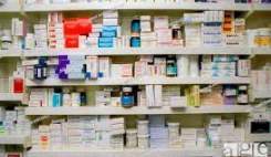 دستور مخبر برای توقف تأسیس داروخانه‌های دولتی