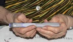 حمایت از تولید یا تهدید دسترسی؟ بررسی ریشه های کمبود انسولین در بازار دارویی ایران حمایت از تولید یا تهدید دسترسی؟ بررسی ریشه های کمبود انسولین در بازار دارویی ایران