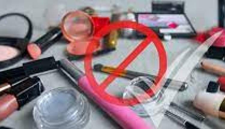 سالمخبر: سازمان غذا و دارو اسامی تازهای از فرآوردههای آرایشی لب فاقد مجوز را اعلام کرد.